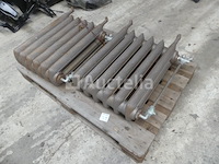 2 vintage gietijzeren radiatoren - afbeelding 3 van  3