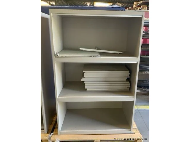 2 vitrinekasten afm plm 100 x 58 x 157 cm - afbeelding 2 van  4