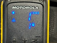 2 walkietalkies motorola - afbeelding 4 van  6