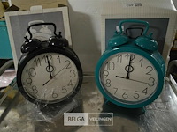 2 wekkers - afbeelding 1 van  3