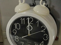 2 wekkers - afbeelding 3 van  3