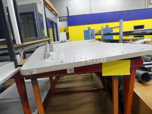 2 werkplaats tafels - afbeelding 1 van  2