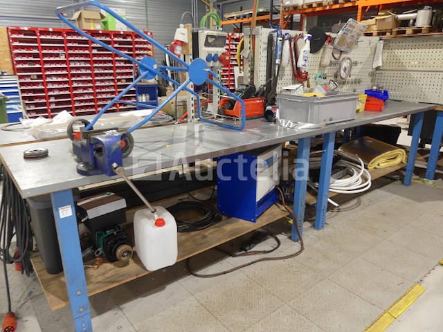 2 werkplaats werkbanken - afbeelding 1 van  7