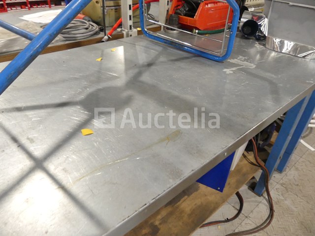 2 werkplaats werkbanken - afbeelding 2 van  7