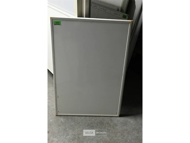 2 whiteboards - afbeelding 1 van  1