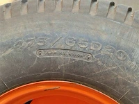 2 wielen van verschillende grootte van kubota - afbeelding 7 van  7