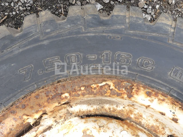 2 wielen voor pirelli fs40 bouwmachines - afbeelding 5 van  7
