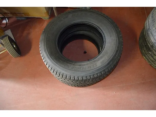 2 winterbanden peugeot boxer bridgestone 215/75r16c (8) - afbeelding 3 van  5