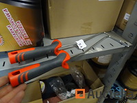 2 x 9 cm handvatten voor de stier verfroller - afbeelding 1 van  2