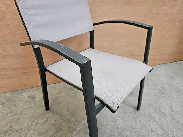 2 x azur alu stapelstoel ronda charcoal mat + light grey - afbeelding 4 van  4