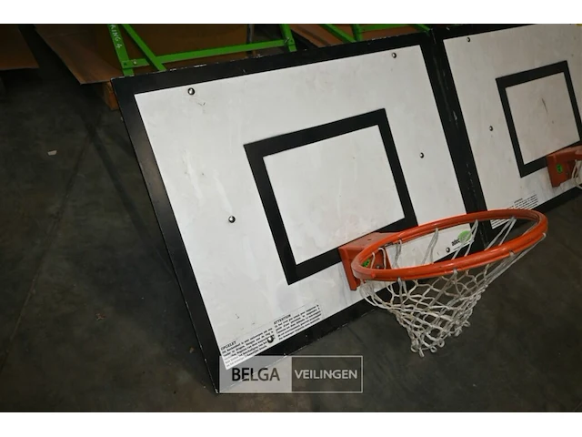 2 x basketbalring met bord en bevestiging - afbeelding 5 van  6