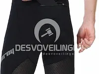2 x beroy fietsbroek (medium) - afbeelding 3 van  5