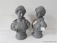 2 x borst-beeld 32x18 cm - afbeelding 1 van  2