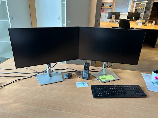 2 x computerscherm dell - afbeelding 1 van  7