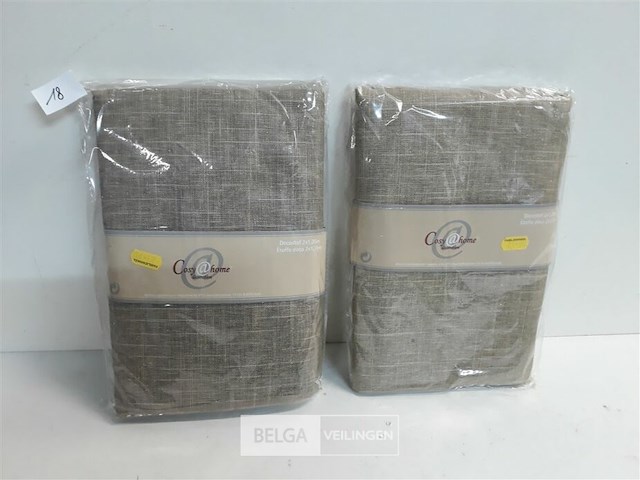 2 x decostof beige met glitters 2x1,35 m - afbeelding 1 van  3