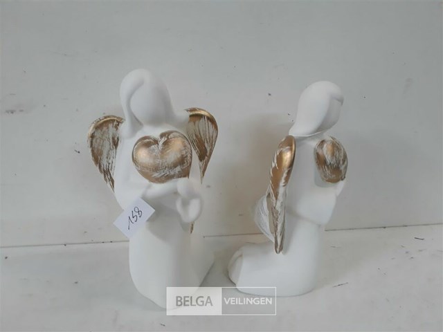 2 x engel keramiek knielend met hart - afbeelding 3 van  3