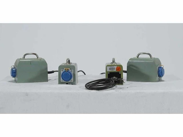 2 x ettk 160 & 2 x ettk 250va split up transformer - afbeelding 1 van  3