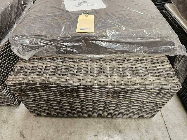 2 x garden prestige wicker lounge salontafel/ poef met kussen antraciet - afbeelding 6 van  6