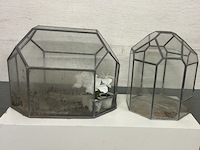 2 x glazen mini-serres voor kamerplanten ,glas met lood , bodem in lood - afbeelding 1 van  1