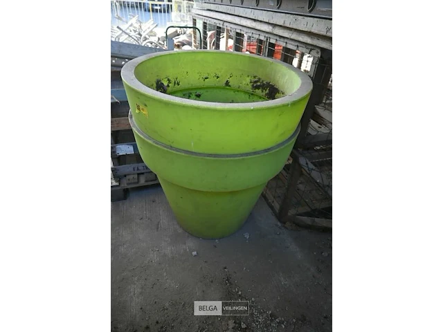 2 x grote kunststof bloempot - afbeelding 3 van  3