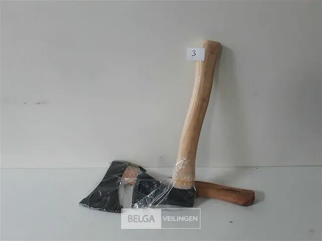 2 x handbijl 600 gram met houten steel - afbeelding 1 van  3