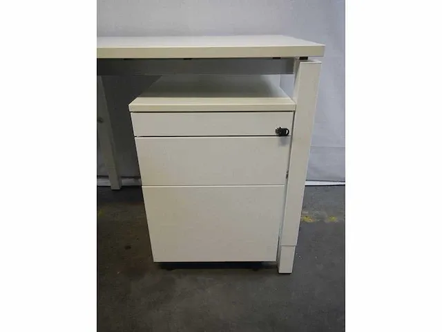 2 x hoekbureau robberechts met ladenblok - afbeelding 4 van  5