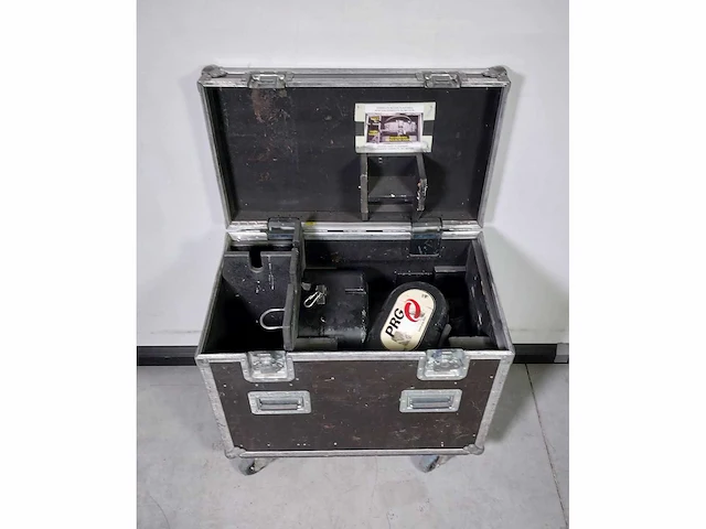 2 x hoist 415v 500kg 4m/m cm-f cee 25mtr chain (1xgood/1xdefect) - afbeelding 3 van  9