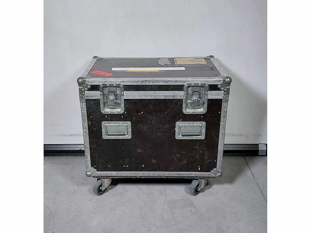 2 x hoist 415v 500kg 4m/m cm-f cee 25mtr chain (1xgood/1xdefect) - afbeelding 4 van  9