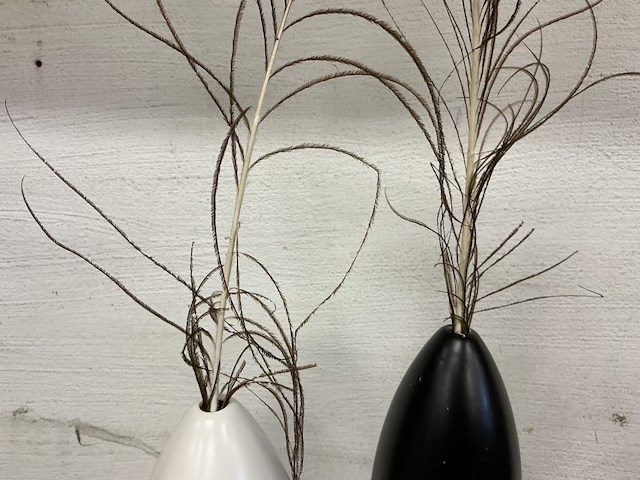 2 x keramische vazen zwart/wit - afbeelding 2 van  2