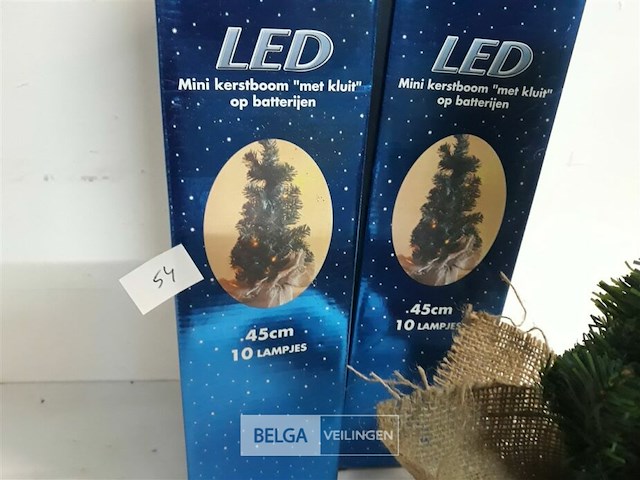 2 x kerstboom 45 cm 1 met lampen + 1 zonder lampen - afbeelding 3 van  3