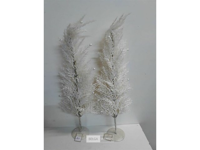 2 x kerstboom op voet wit 70 cm - afbeelding 2 van  3