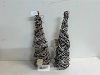 2 x kerstkegel takken met frost 40 cm - afbeelding 1 van  3