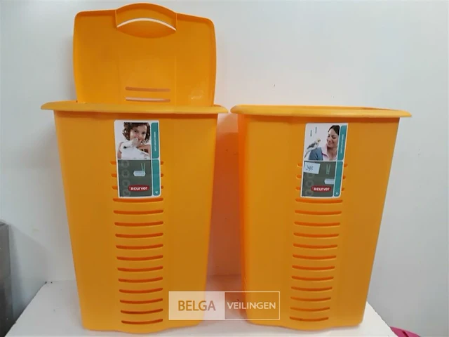 2 x linnenbak curver geel 60 l - afbeelding 1 van  3