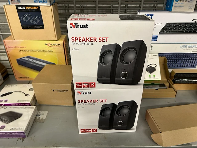 2 x luidspreker set trust - afbeelding 1 van  4