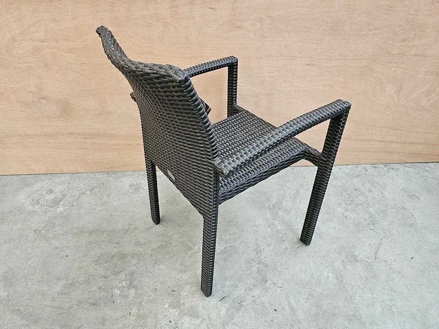 2 x luxury lounge stapelbare wickerstoel met arm brown - afbeelding 2 van  4
