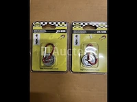 2 x magneet aan karabijnhaak - afbeelding 1 van  2