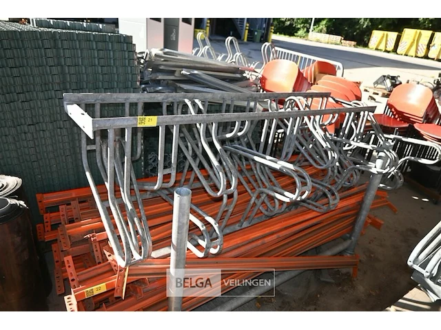 2 x metalen fietsrek - afbeelding 1 van  4
