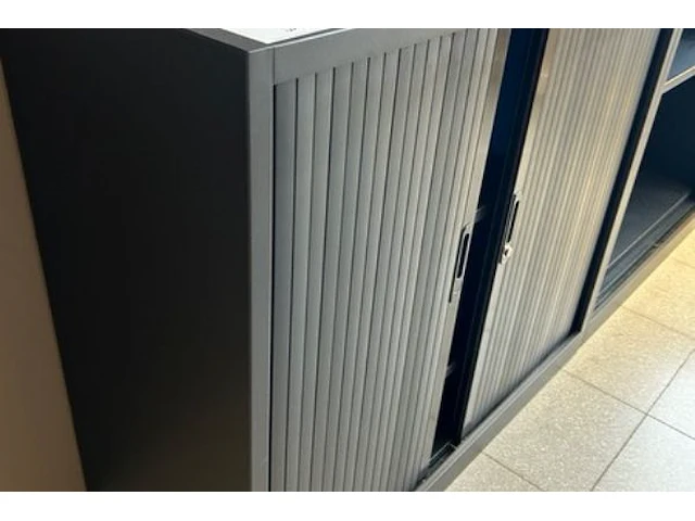 2 x metalen kast - afbeelding 2 van  4
