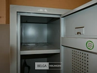 2 x metalen lockerkast voor 2 personen - afbeelding 4 van  5