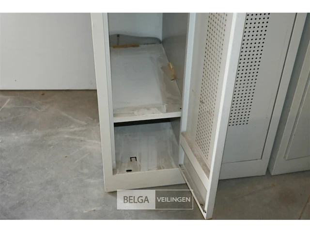 2 x metalen lockerkast voor 2 personen - afbeelding 5 van  5