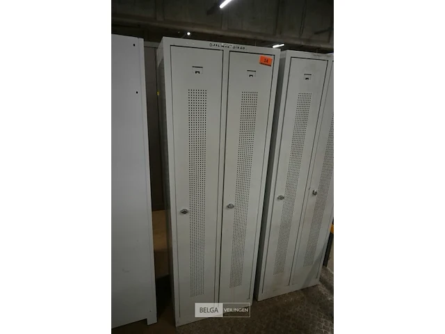 2 x metalen lockerkast voor 2 personen - afbeelding 2 van  4