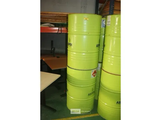 2 x metalen olievat - afbeelding 1 van  3