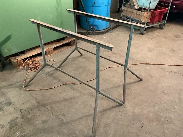 2 x metalen schraag - afbeelding 2 van  3