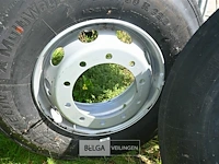 2 x michelin vrachtwagenband + velg - afbeelding 4 van  7