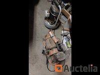 2 x oude compressor - afbeelding 1 van  3