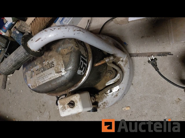 2 x oude compressor - afbeelding 2 van  3