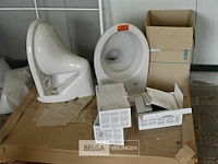 2 x porcher toilet + 3 x geberit toebehoren - afbeelding 1 van  9