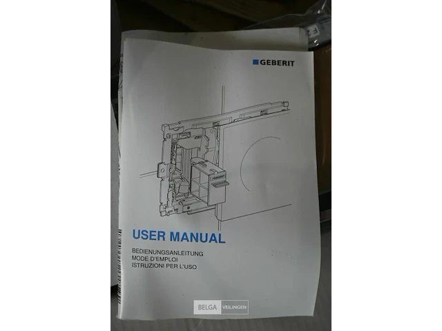 2 x porcher toilet + 3 x geberit toebehoren - afbeelding 8 van  9