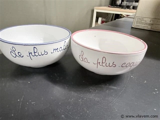 2 x potjes met franse opschrift - afbeelding 1 van  3