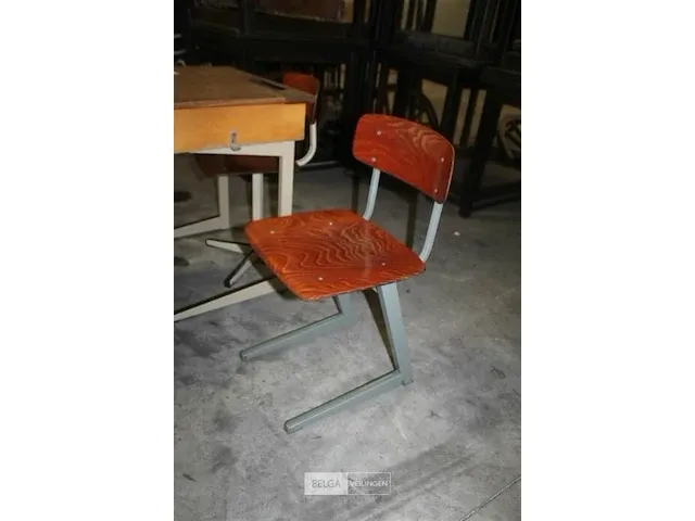 2 x retro schoolbank + 4 stoelen - afbeelding 5 van  5